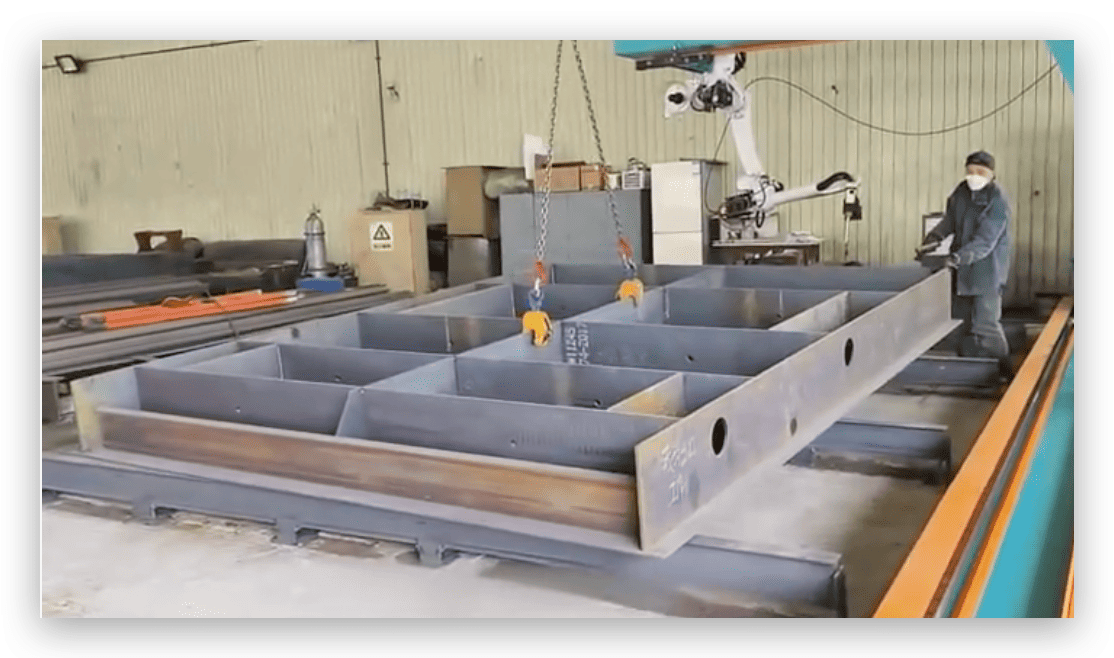 Intelligent welding system for water gates
