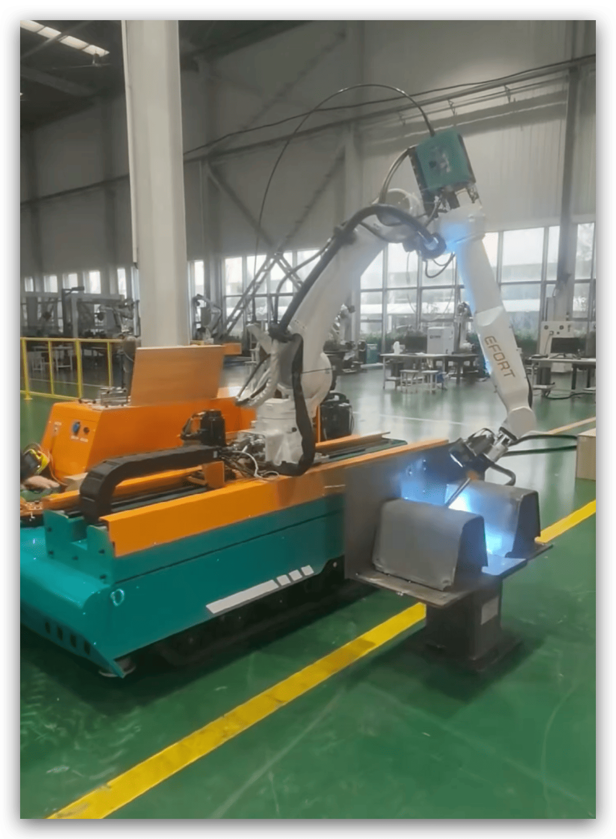 2.5m by 1.5m mobile welding robot 2.5m by 1.5m mobile welding robot